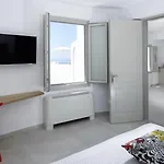 Aperanto Hotel Oia (Santorini)