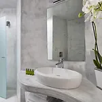 Aperanto Hotel